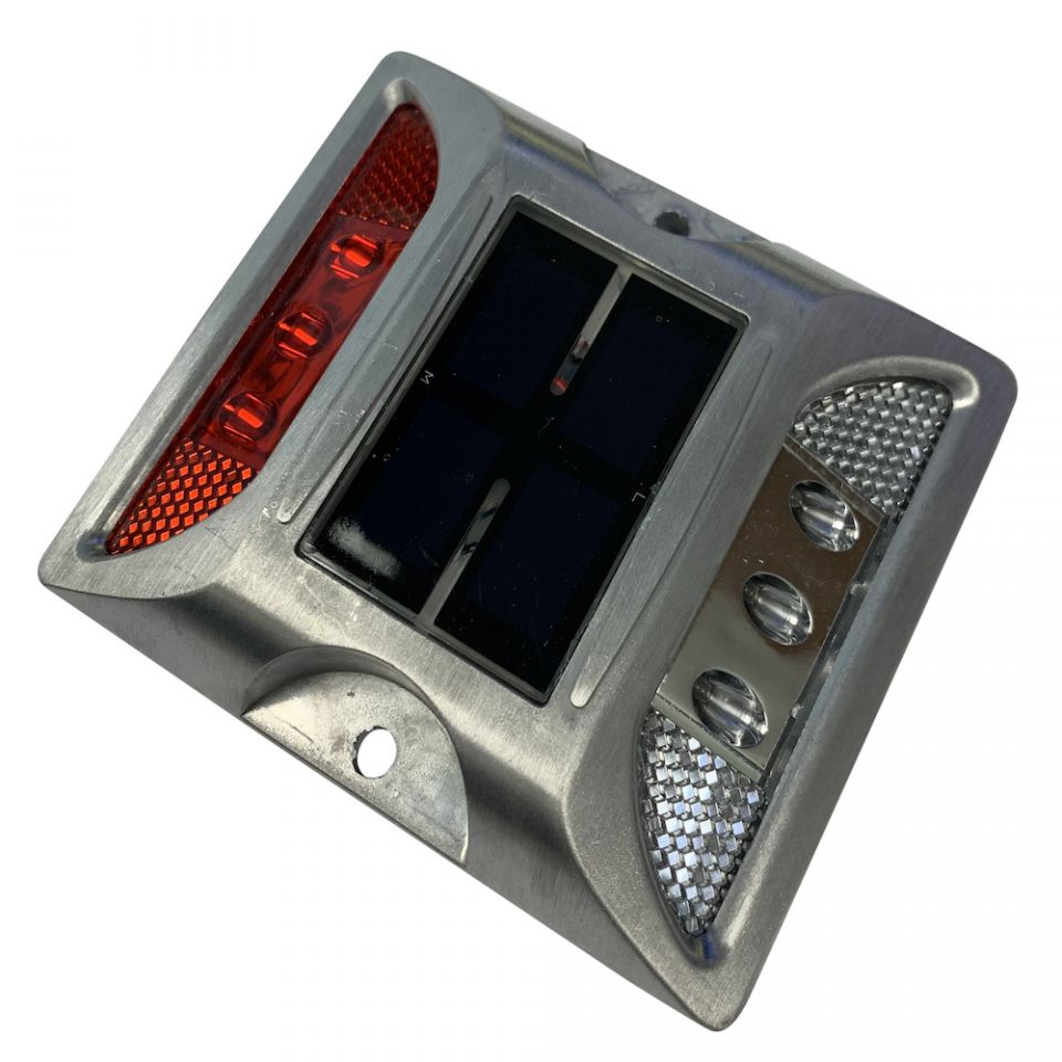 2 Sided Solar Powered Road Marker for Enhanced Safety